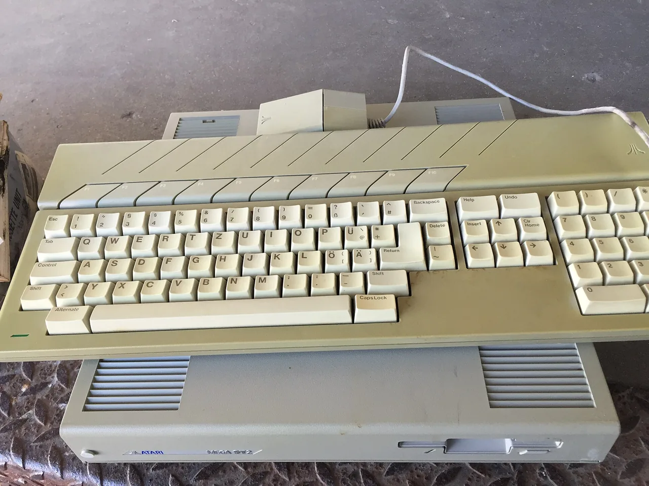 Atari mega-st archival photo