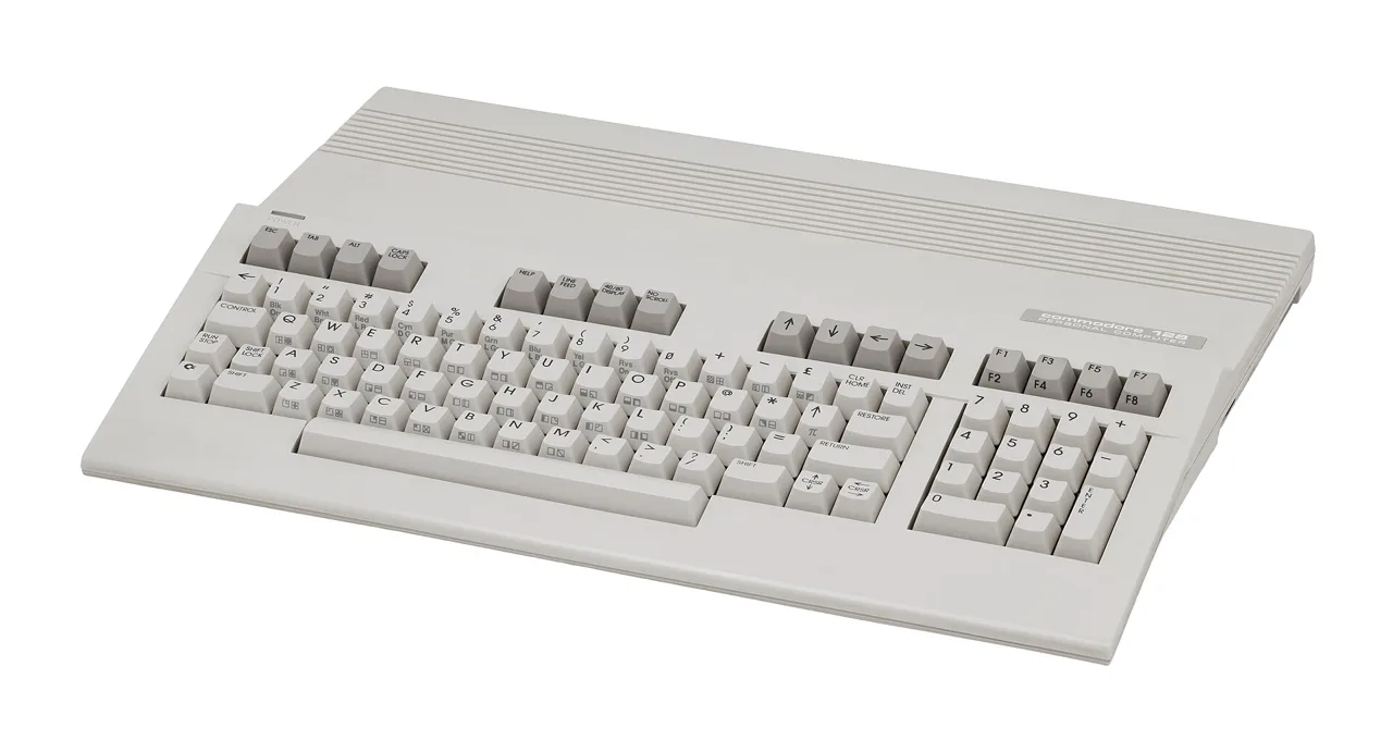 Commodore 128, archival photo