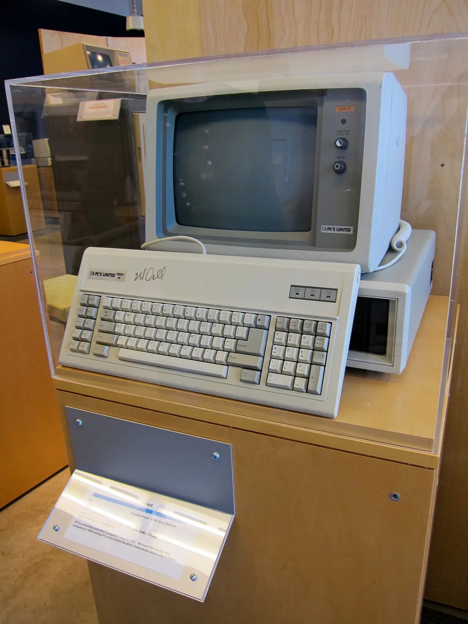 Msx msx-turbo-r, archival photo