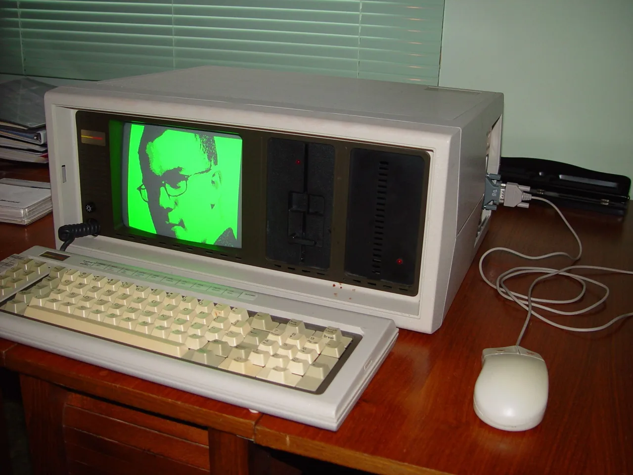 Compaq portable, archival photo