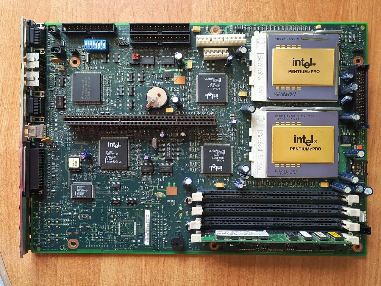 Intel intel-pentium-pro, archival photo